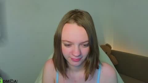 Snapshot of lindaa_bell chatting on 03/13/26, 01:12 My real name is Olivia online show from 03/13/26, 01:12