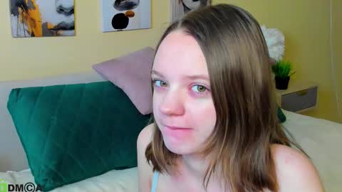 Snapshot of lindaa_bell chatting on 03/28/26, 01:16 My real name is Olivia online show from 03/28/26, 01:16