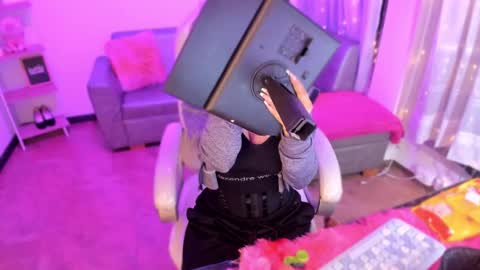 linda miller online show from 01/11/25, 04:59