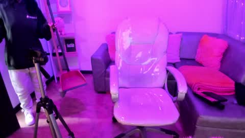 linda miller online show from 01/25/25, 09:47