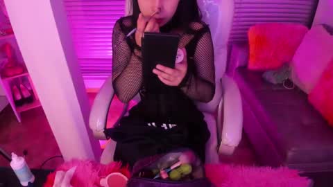 linda miller online show from 02/12/25, 03:51