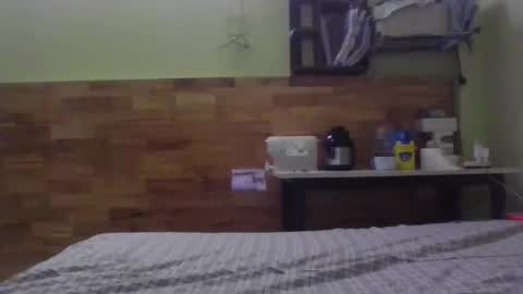 lindababy99 online show from 09/10/25, 12:54