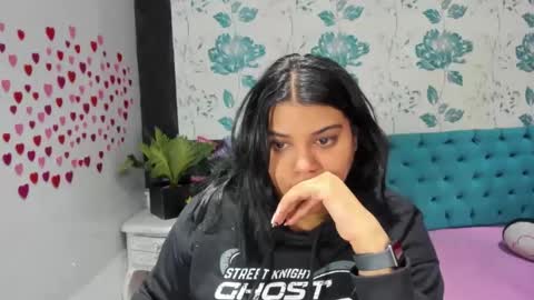    online show from 02/01/25, 06:08