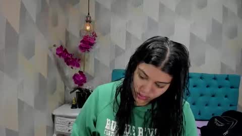    online show from 10/18/25, 12:39