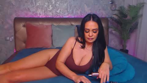 Snapshot of lindacarter9 chatting on 09/30/25, 02:05 Linda online show from 09/30/25, 02:05