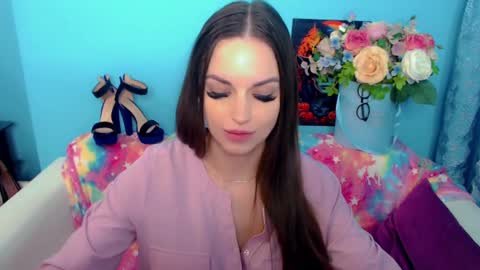 Snapshot of lindaliiii chatting on 02/28/25, 06:54 Linda online show from 02/28/25, 06:54