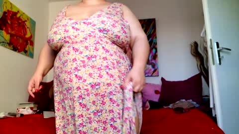 Linda online show from 01/17/25, 01:35