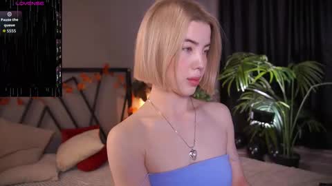 your Linda is back online show from 11/27/25, 04:36