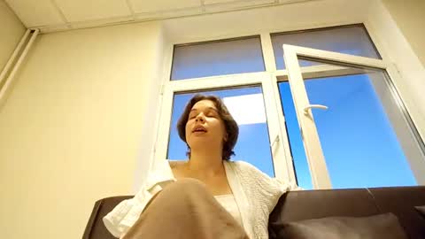 Snapshot of lindseyrudisell chatting on 06/17/26, 07:04 Linda online show from 06/17/26, 07:04