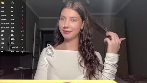 Snapshot of lindseysales chatting on 04/23/26, 03:58 Linda online show from 04/23/26, 03:58