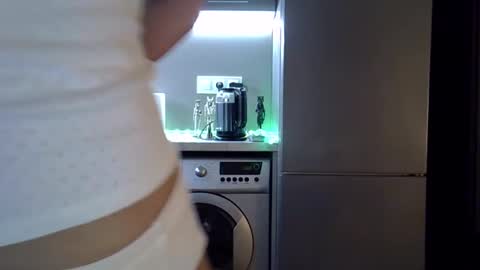 Anna online show from 09/26/25, 07:51