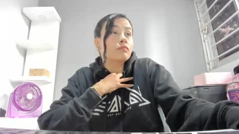 Lindsy online show from 09/27/25, 01:05