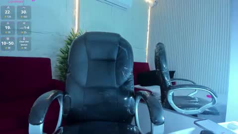 Snapshot of lindsycarter chatting on 11/22/25, 11:53 LINDA online show from 11/22/25, 11:53