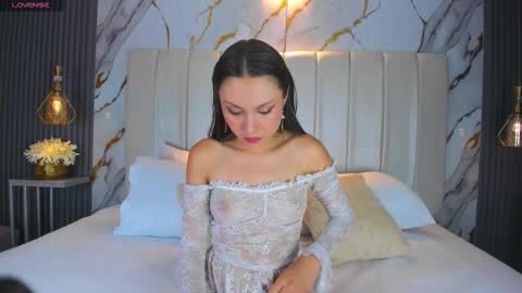 Snapshot of lindsycarter chatting on 12/03/25, 11:52 LINDA online show from 12/03/25, 11:52