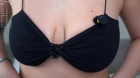 Kate online show from 10/11/25, 11:09