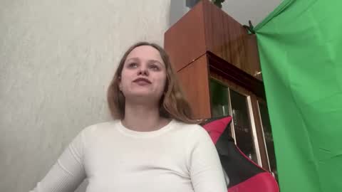 Snapshot of linettehnatow chatting on 02/16/26, 12:01 Eva online show from 02/16/26, 12:01