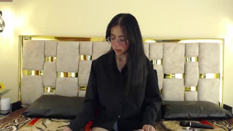 Snapshot of ling_ling24 chatting on 01/28/25, 06:16 ling ling24 online show from 01/28/25, 06:16