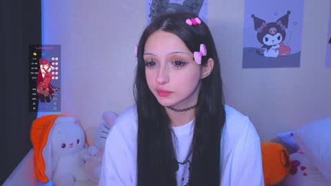 Lina online show from 12/28/24, 11:37