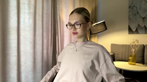 Emma online show from 04/06/26, 09:21