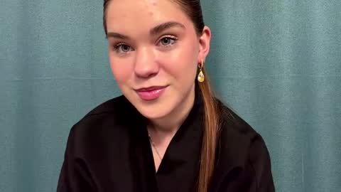 Snapshot of linniekroes chatting on 05/12/26, 11:18 Kate online show from 05/12/26, 11:18