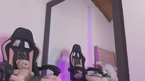 Luciana online show from 02/19/26, 09:33