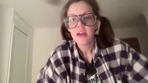 linusloves online show from 04/01/26, 07:44