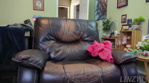 Linzy19 online show from 01/23/25, 06:56