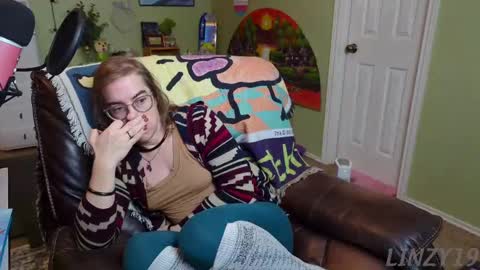 Linzy19 online show from 02/18/25, 06:58