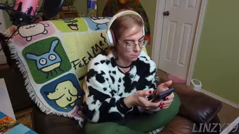 Linzy19 online show from 02/22/25, 03:23