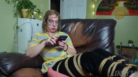 Linzy19 online show from 09/14/25, 03:49