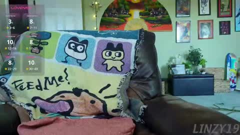 Linzy19 online show from 09/17/25, 05:25