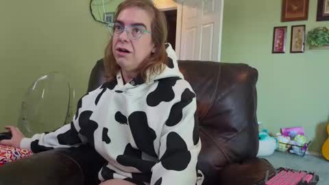 Linzy19 online show from 11/07/25, 05:13