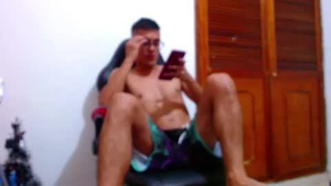 lion_grr online show from 12/28/24, 02:33