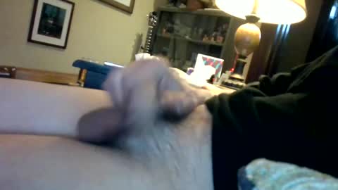 lionelearthquake online show from 12/03/25, 08:40