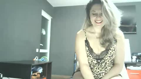 Snapshot of lionessmom chatting on 02/05/26, 11:42 lionessmom online show from 02/05/26, 11:42