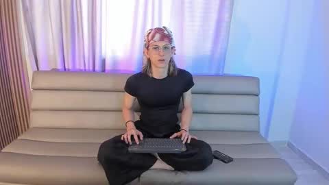 Snapshot of lior_evan chatting on 11/09/25, 11:41 Lior evan online show from 11/09/25, 11:41