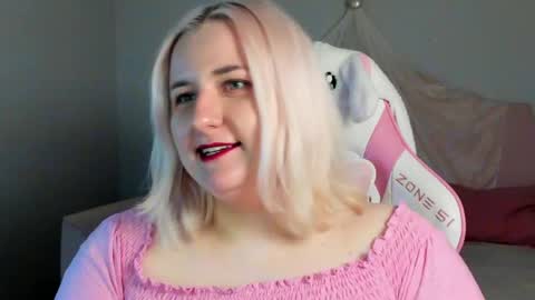 Snapshot of lioraardyn chatting on 03/19/26, 05:22 LioraArdyn online show from 03/19/26, 05:22