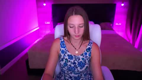 Snapshot of liorafox chatting on 09/17/25, 04:52 Lia online show from 09/17/25, 04:52