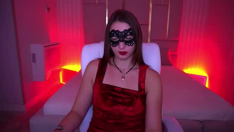 Snapshot of liorafox chatting on 10/31/25, 10:00 Lia online show from 10/31/25, 10:00