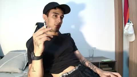 Snapshot of liorvante chatting on 06/15/26, 01:08 Lior Vante online show from 06/15/26, 01:08
