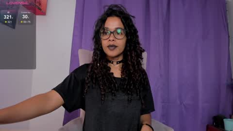 lips_sarasofia online show from 01/30/25, 11:55