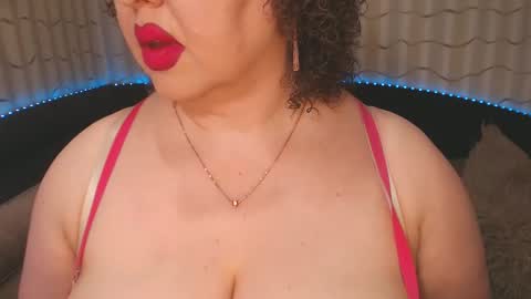 Snapshot of lipsaddiction chatting on 01/15/25, 10:13 LIpsAddiction online show from 01/15/25, 10:13