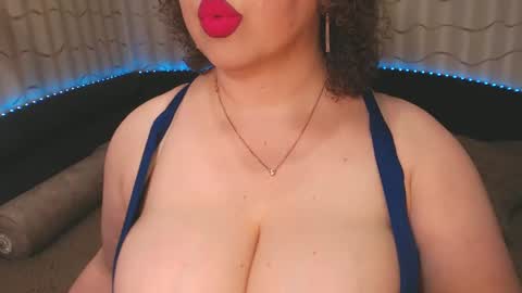 Snapshot of lipsaddiction chatting on 02/18/25, 08:03 LIpsAddiction online show from 02/18/25, 08:03