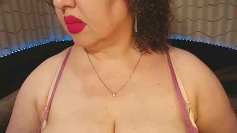 Snapshot of lipsaddiction chatting on 09/09/25, 12:48 LIpsAddiction online show from 09/09/25, 12:48