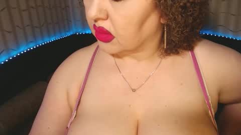 Snapshot of lipsaddiction chatting on 11/12/25, 03:34 LIpsAddiction online show from 11/12/25, 03:34