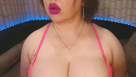 Snapshot of lipsaddiction chatting on 05/03/26, 01:39 LIpsAddiction online show from 05/03/26, 01:39