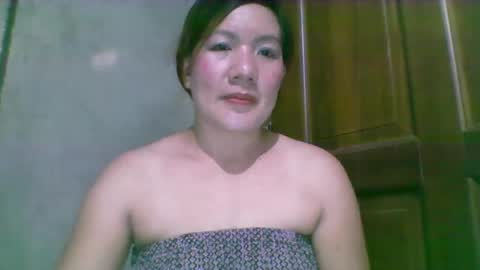Snapshot of lipsofangel16 chatting on 01/20/25, 12:49 im cherry online show from 01/20/25, 12:49
