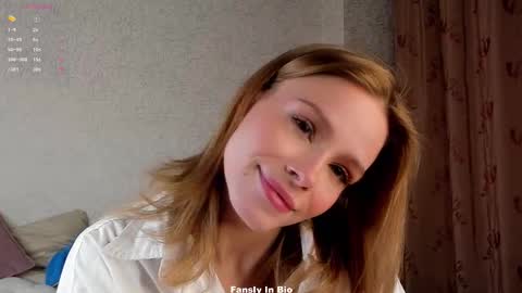 Lina online show from 12/22/25, 01:13