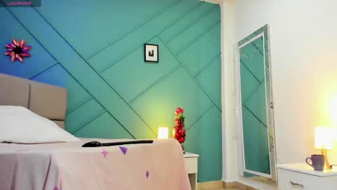 Snapshot of lirioswiitt_ chatting on 12/20/24, 11:32 lirius online show from 12/20/24, 11:32