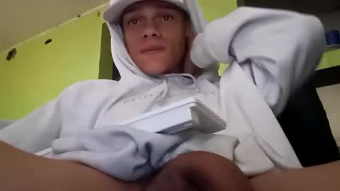 Snapshot of liroy_demon chatting on 11/13/25, 09:03 liroy_demon online show from 11/13/25, 09:03